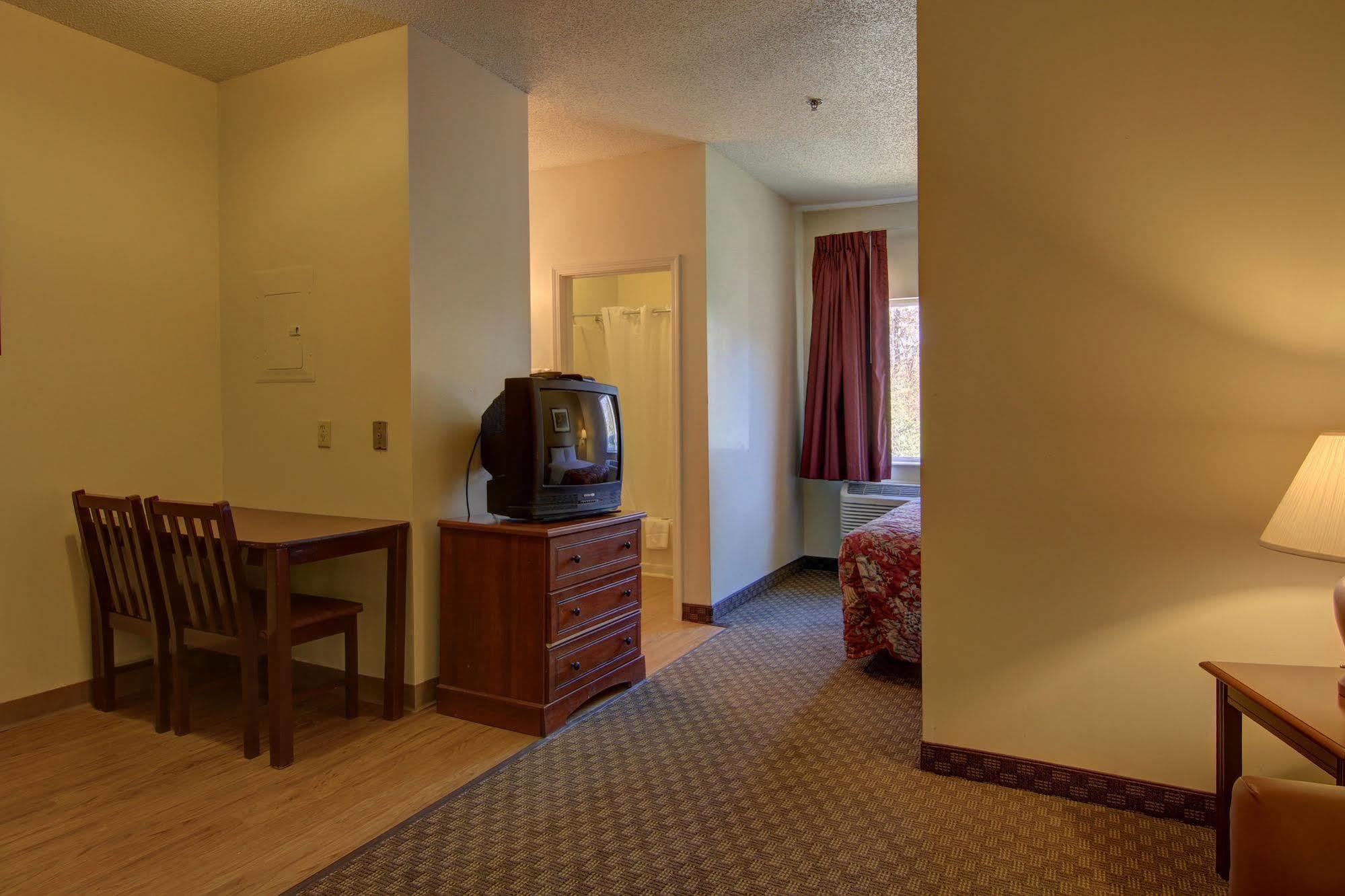 Intown Suites Extended Stay Atlanta Ga - Duluth Eksteriør billede